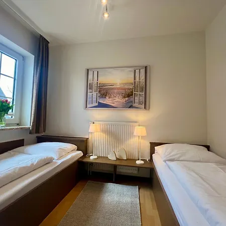 Appartementhaus Seewind * Busum