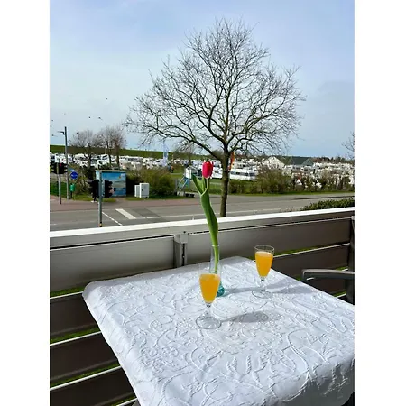 公寓 Appartementhaus Seewind 比苏姆